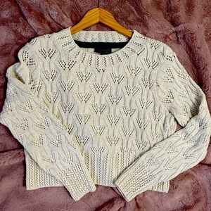 KNITWEAR / CROP TOP